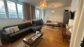 Grand Appartement Avec Patio à Paris 14ème
